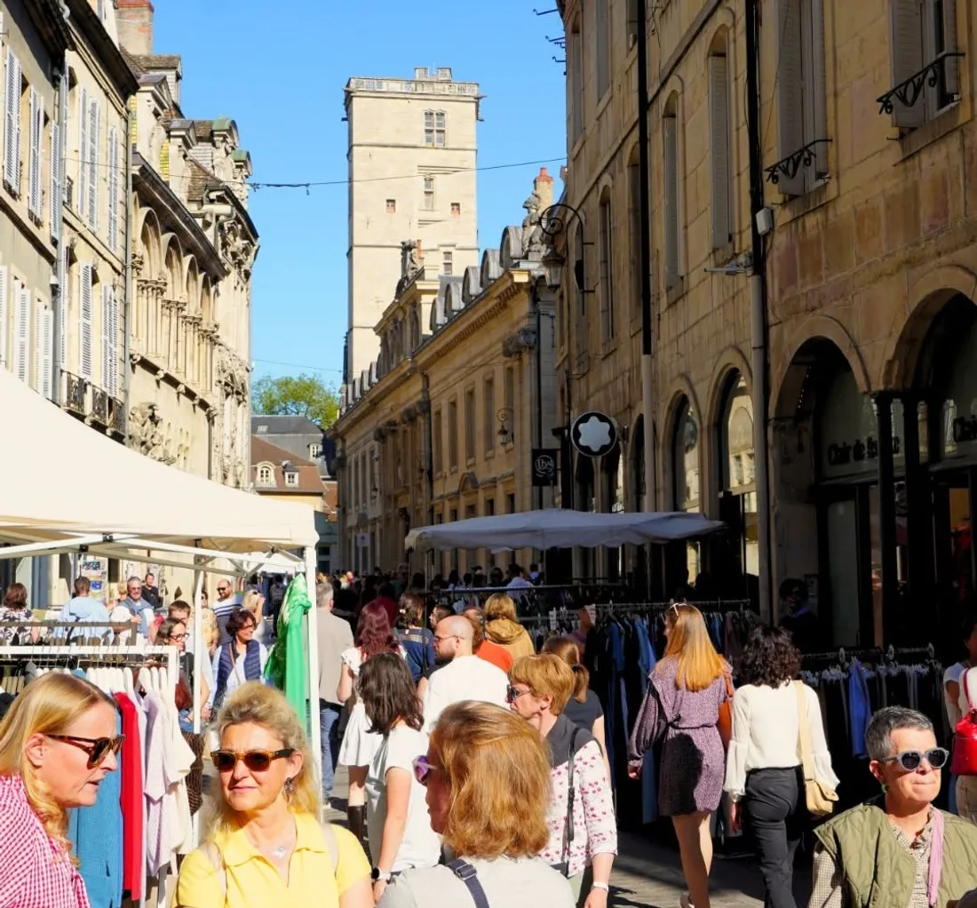 L'association de commerçants Shop In Dijon propose régulièrement des braderies. 