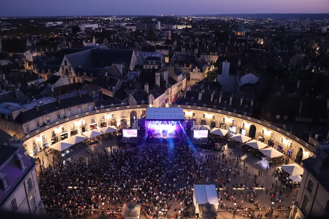 Le concert de rentrée Lalalib se déroule sur les places de la Liberté et du Théâtre ce 4 septembre. 