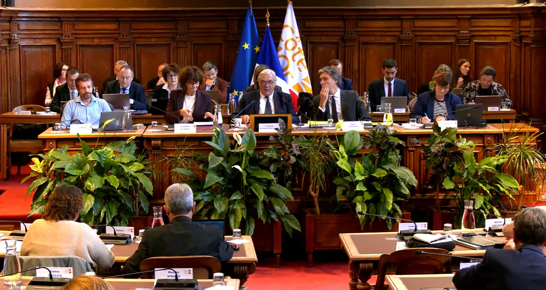 François Sauvadet réagit aux coupes budgétaires pour la Côte-d'Or dans le budget 2027. 