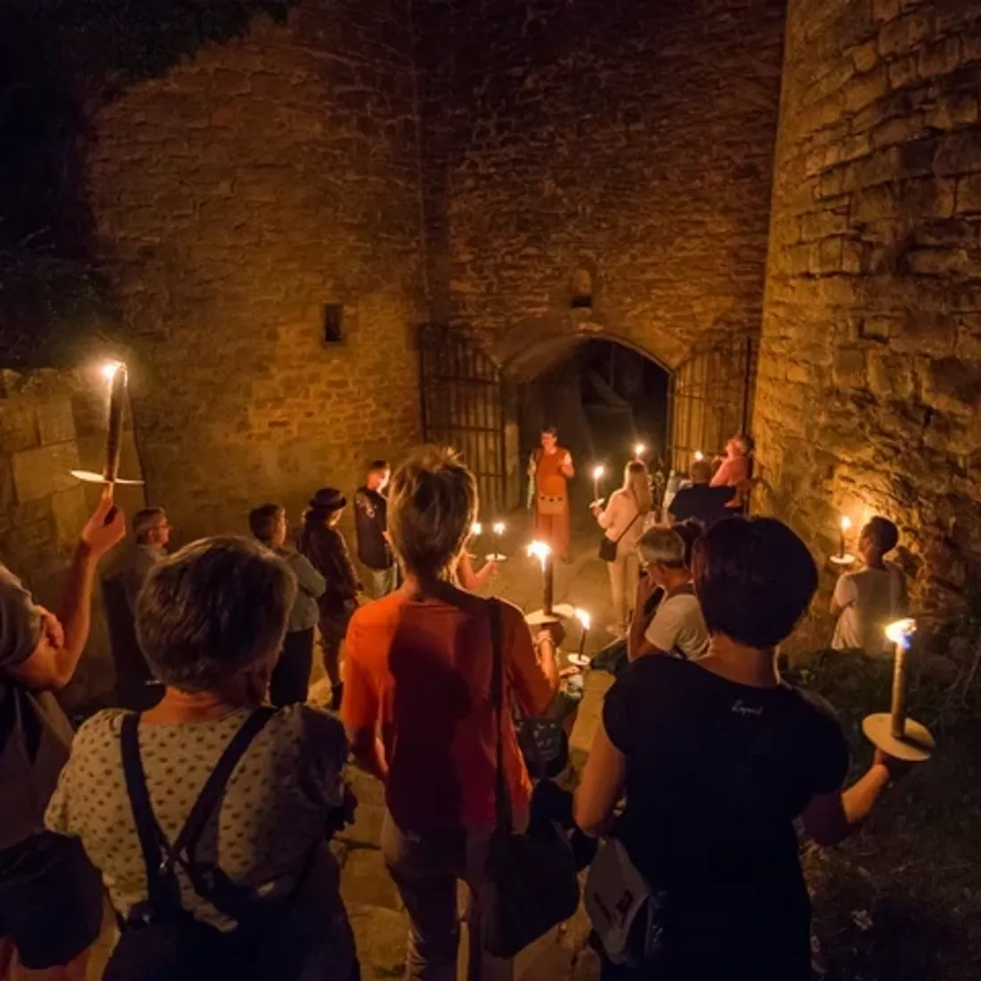 Le domaine Baucenot propose un parcours inédit de dégustation du vin à la lueur de la bougie. 