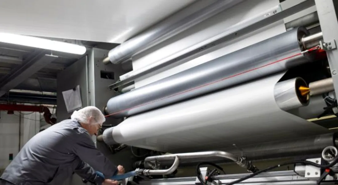 Adhex Technologies est spécialisée dans la fabrication de rubans adhésifs