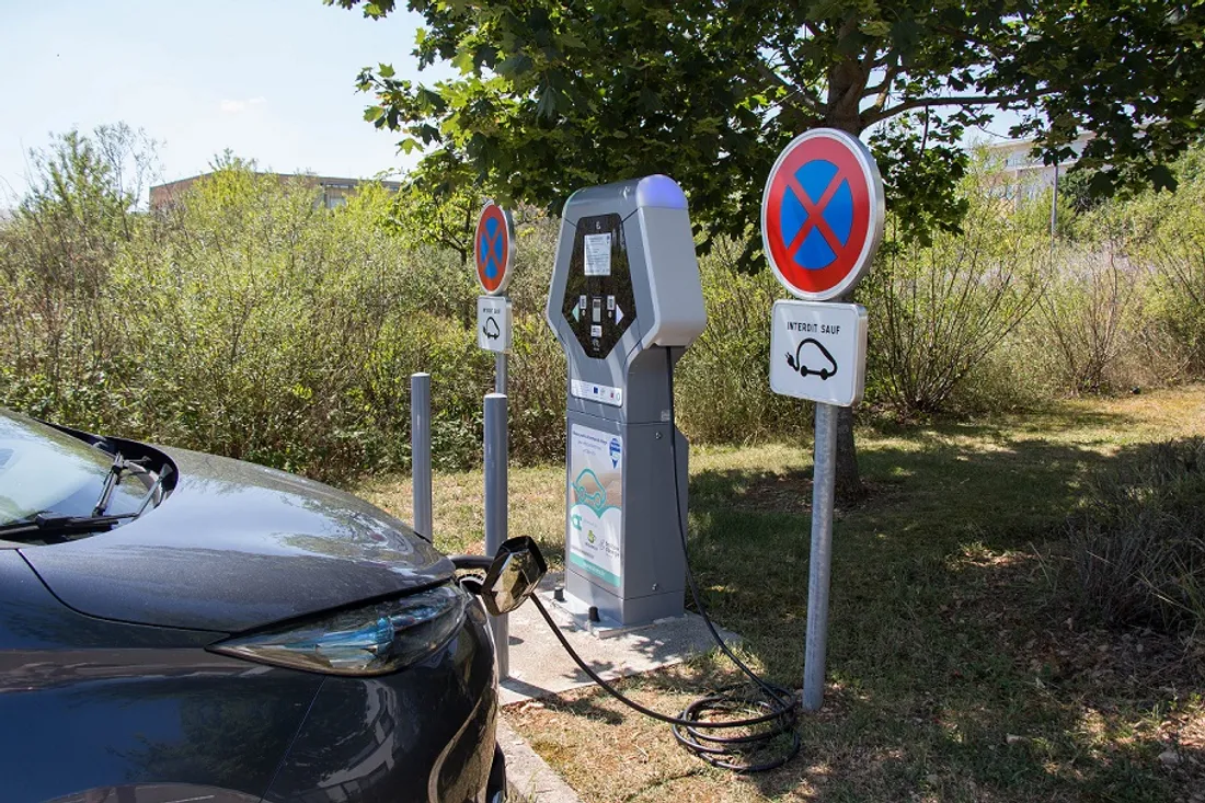 SICECO, territoire d’énergie Côte-d’Or, gère plusieurs bornes de recharge dans le département