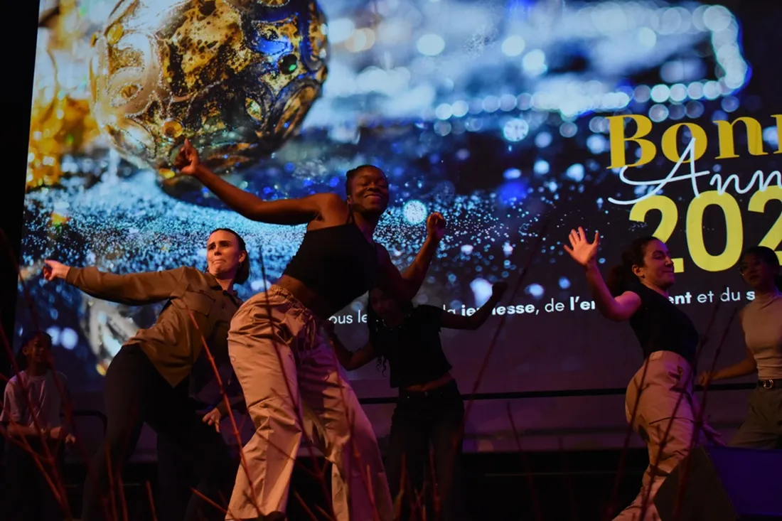 L'association de danse "Audace" a proposé une performance avant le discours du maire