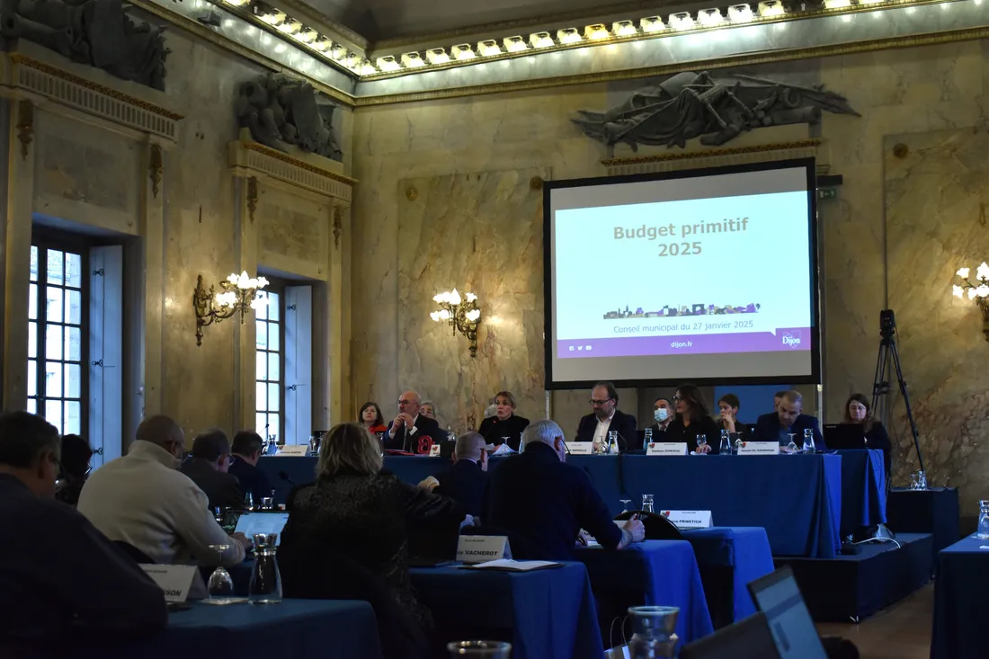 Le conseil municipal de la ville s'est tenu hier, en fin d'après-midi