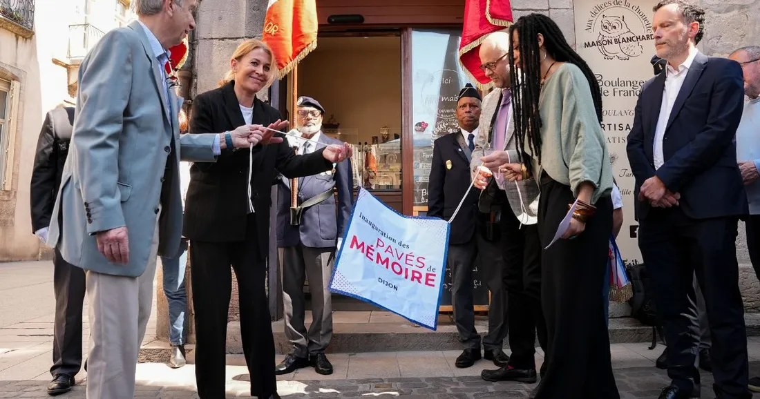 20 nouveaux pavés de mémoire ont été inaugurés ce mercredi à Dijon