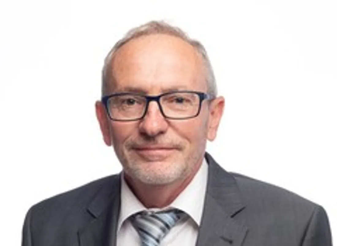 Jean-Claude Girard, Maire de la commune d'Ouges