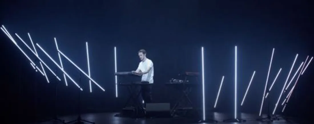 Gaettson produit une musique « électro-immersive »