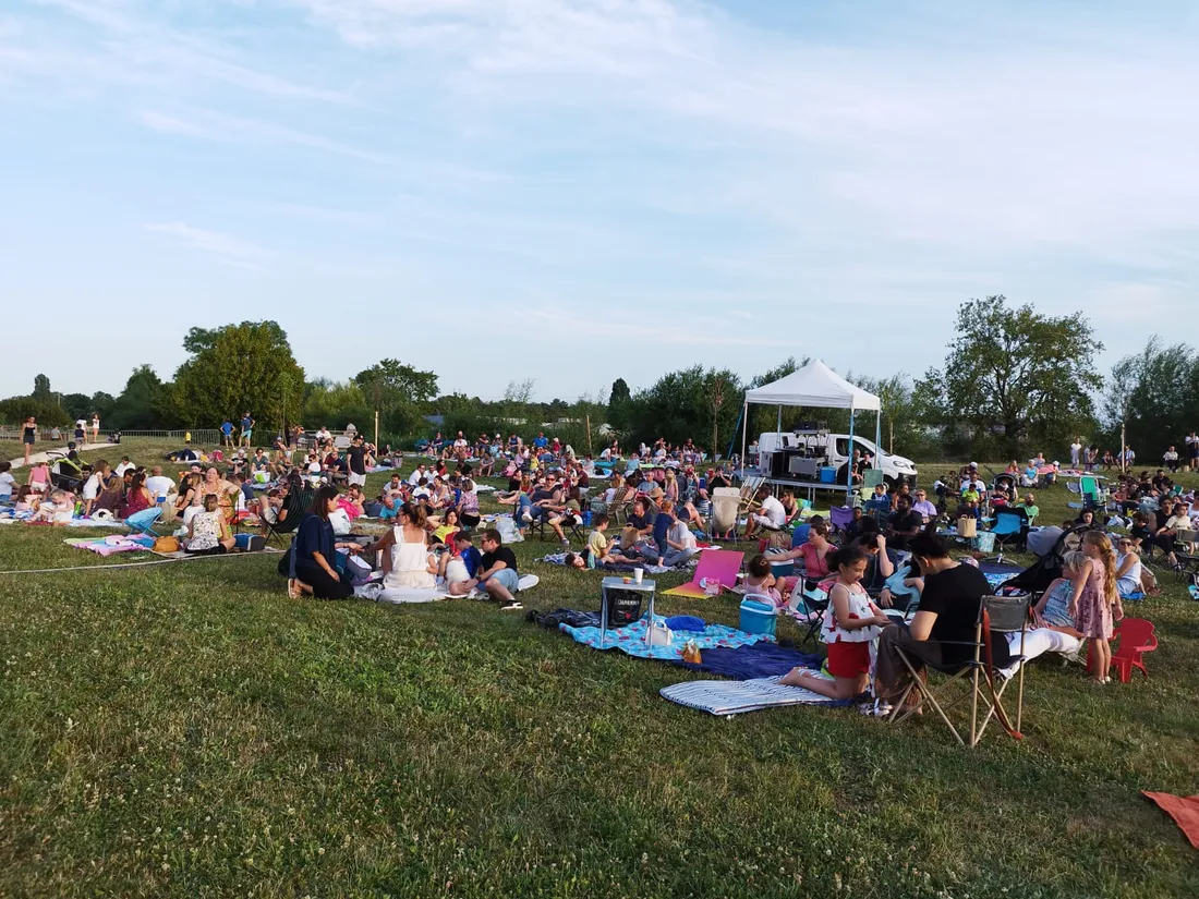 Le ciné plein air de Chevigny-Saint-Sauveur, lors d'une précédente édition.