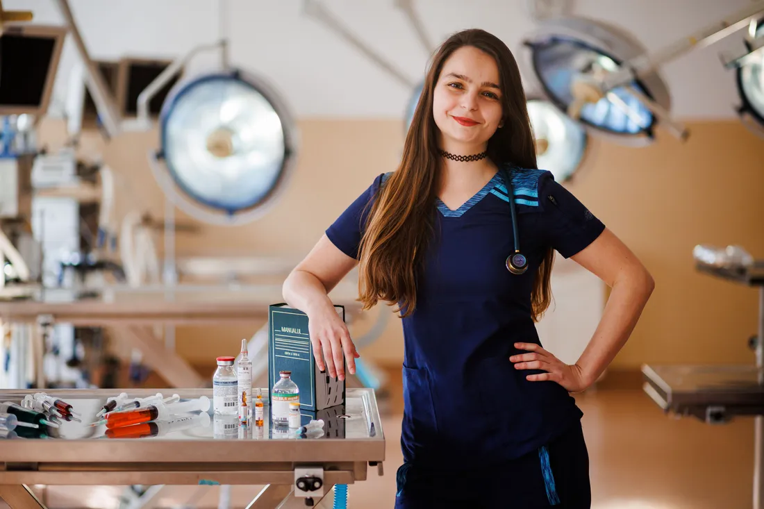 À Dijon, Ilinca Romocea reçoit la Bourse Déclics Jeunes 2025 pour son appli d’échographie.