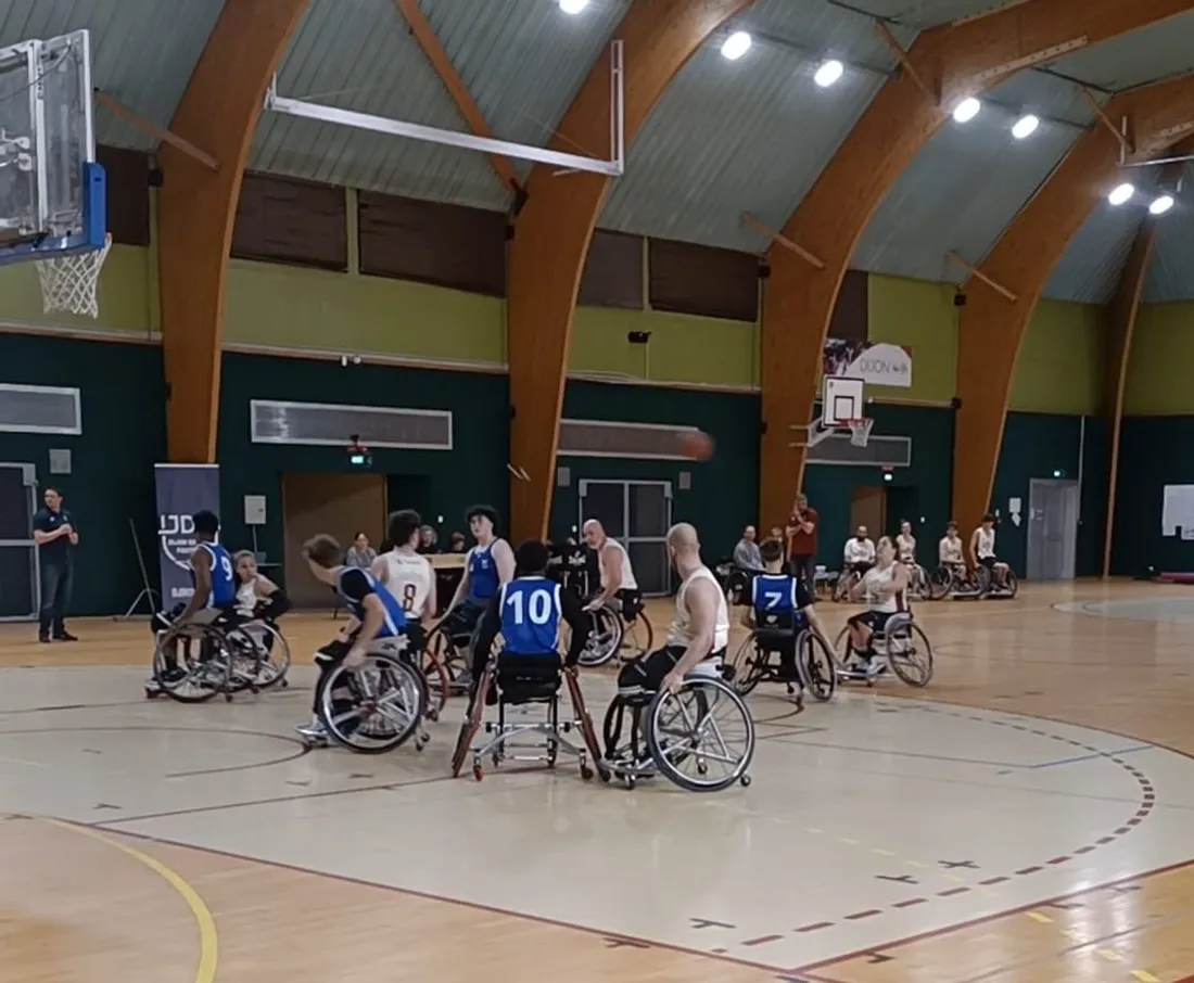 La JDA Dijon Basket Fauteuil s'est imposé ce samedi face au Pôle National Basket France. 