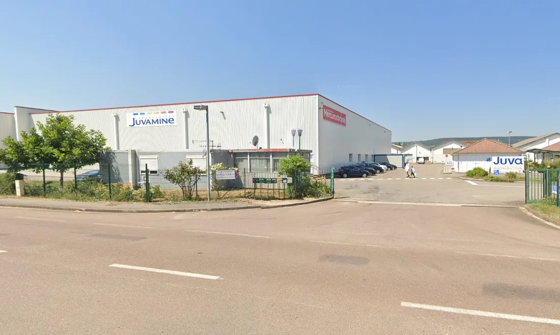 Juva Distribution est situé route de Saulon à Gevrey-Chambertin.