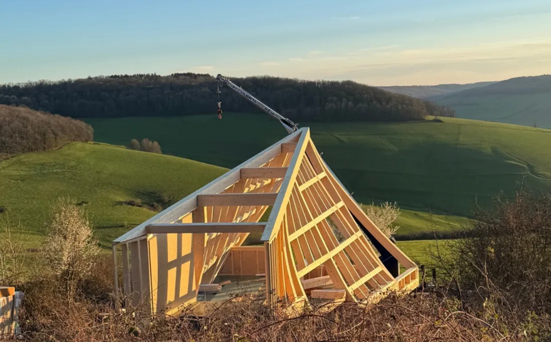Le domaine intégrera dans un premier temps trois hébergements bioclimatiques.