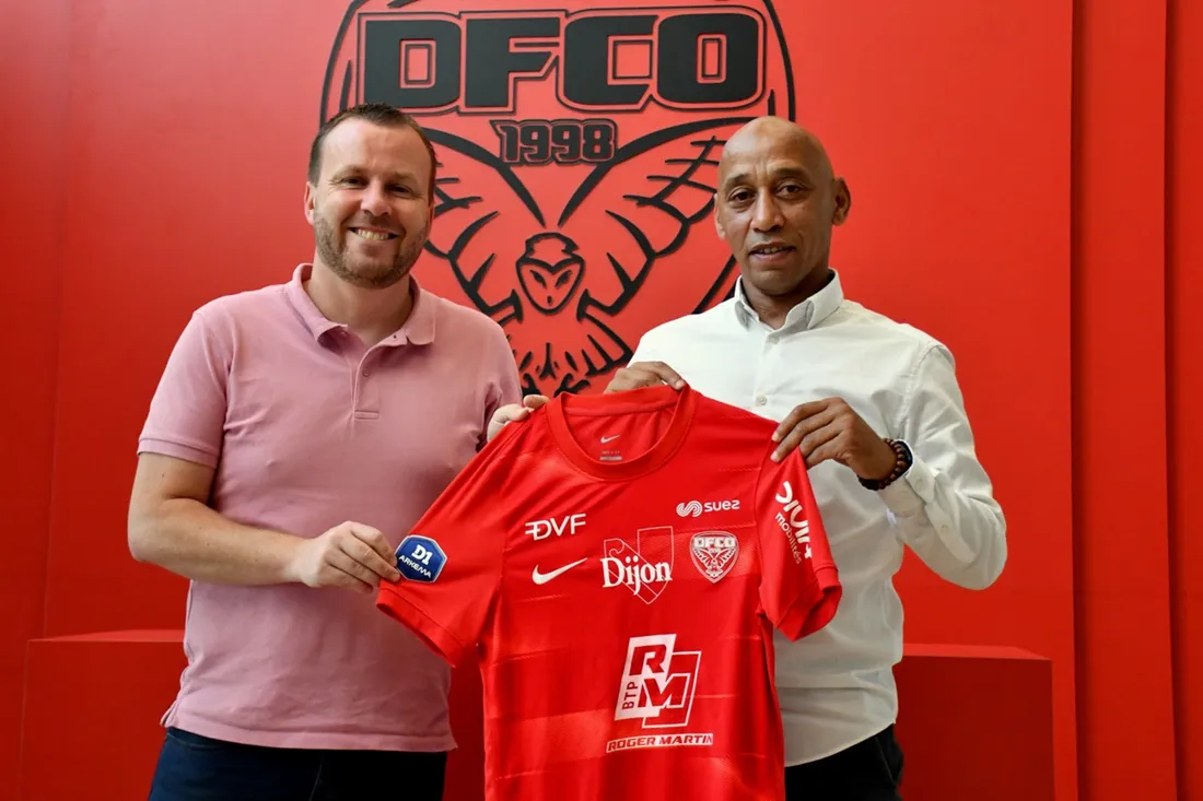 Sylvain Carric, manager, et Stéphane Narayaninnaiken, directeur du centre de formation féminin