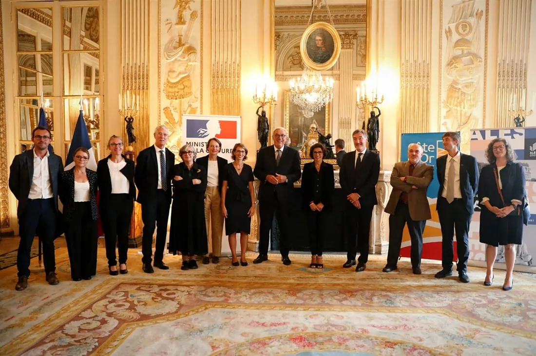 Rachida Dati, François Sauvadet et Laurent Bourdereau ont signé le pacte de développement 