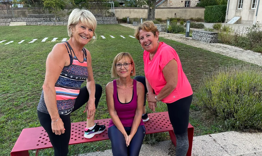 Béatrice Curot, Sylvie Fevre et Nadine Normand sont les membres de l’association 