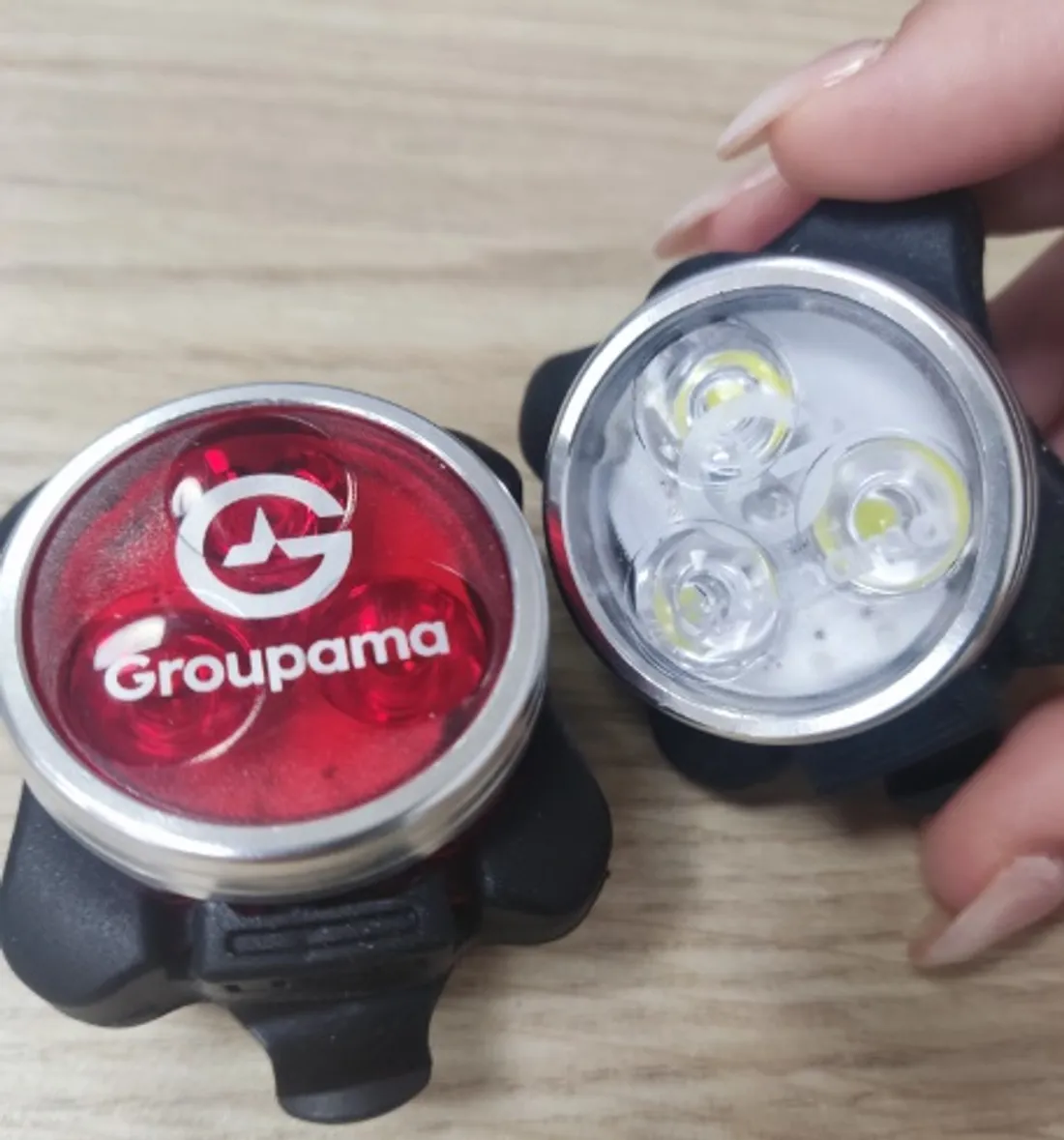 Des kits-lumière rechargeables seront offerts aux cyclistes le jeudi 7 novembre à Dijon