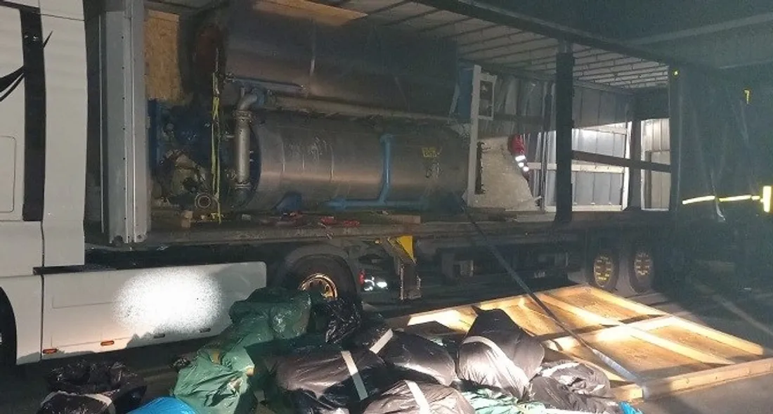 Les 146 kilos d'herbe de cannabis ont été découvert dans un camion 