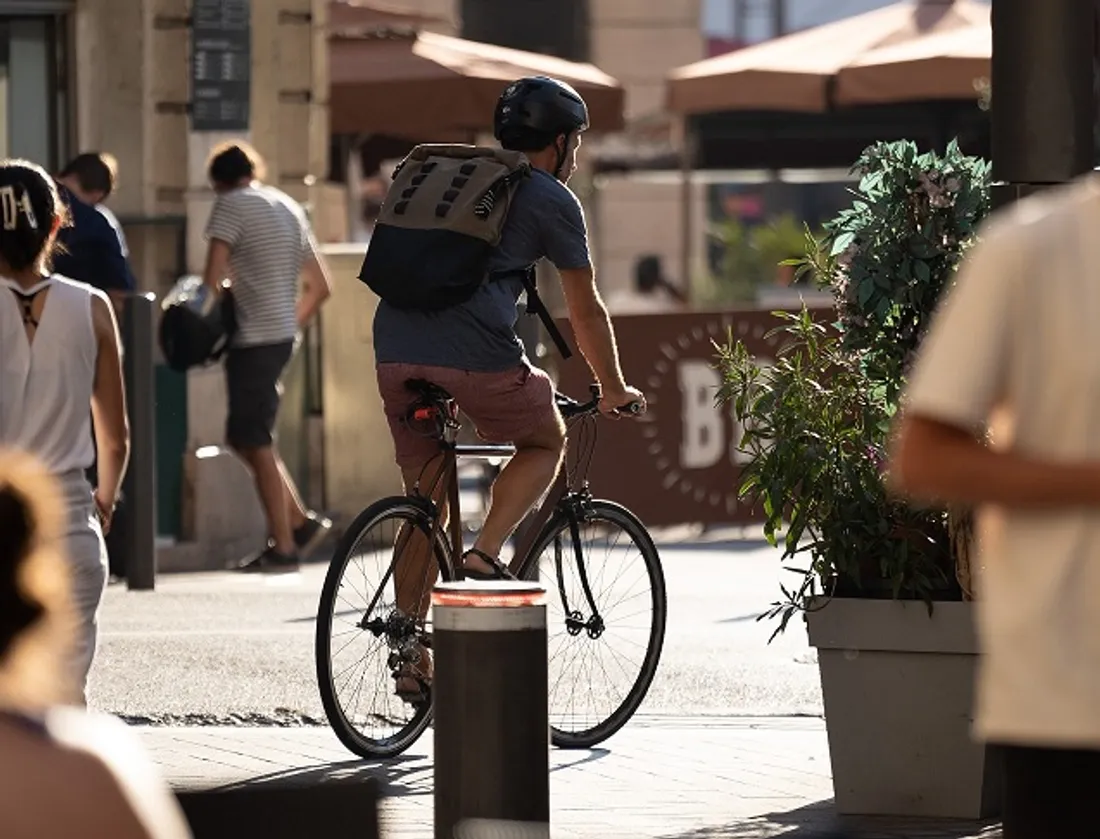 Pour l'association EVAD, « le vélo n'a une nouvelle fois pas été pris en compte ».