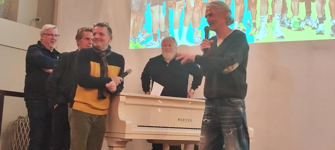 L'athlète Philippe Rémond, le maire Alain Suguenot et les organisateurs