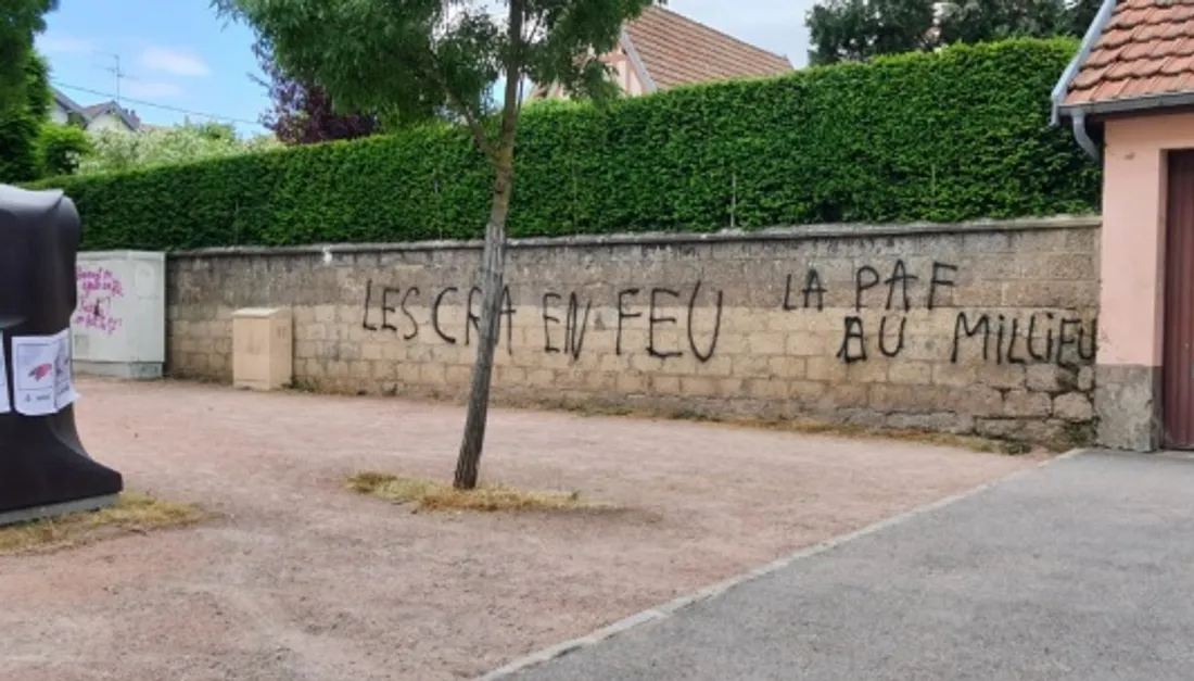 Tags haineux à Dijon