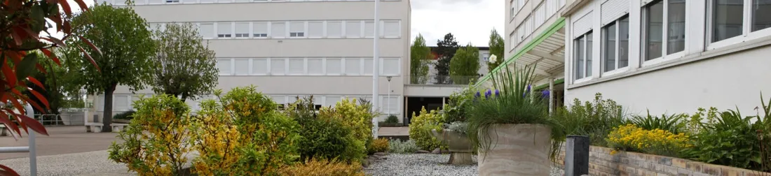 Le collège Champollion à Dijon