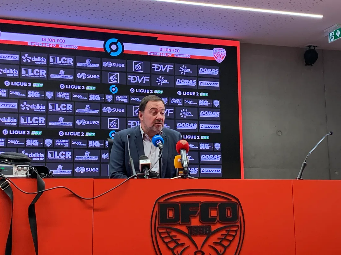 Olivier Delcourt a pris la parole lors de la conférence de presse du DFCO, ce jeudi.