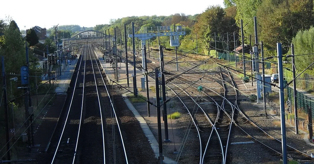 Les rails en gare de Clermont de l'Oise