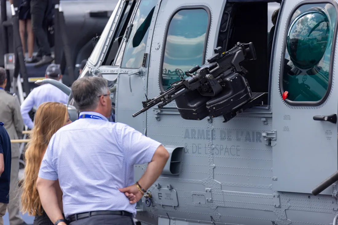 Hélicoptère militaire