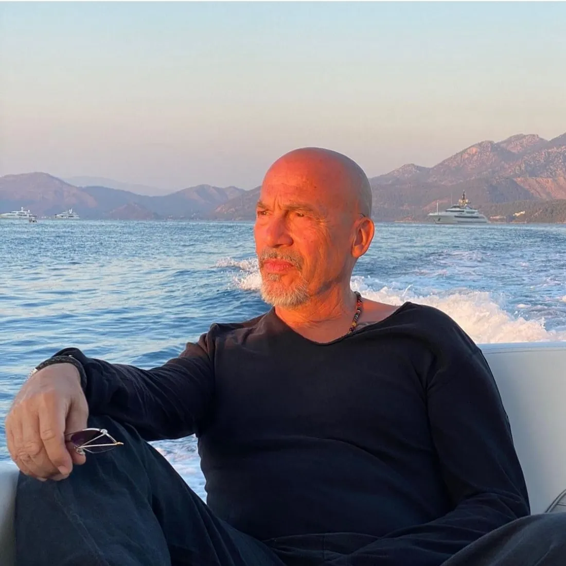 Florent Pagny sur un bateau