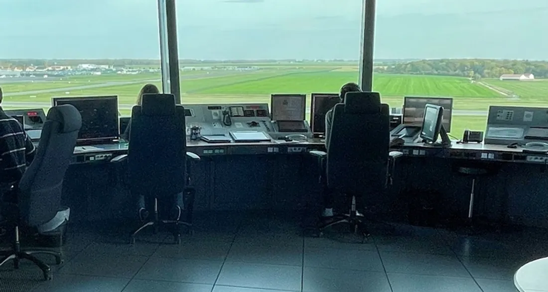 Tour de contrôle de l'aéroport Paris-Beauvais