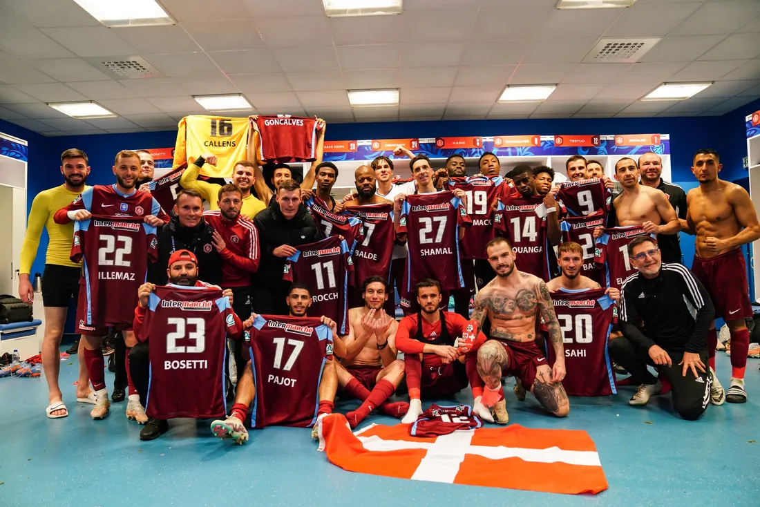 Joueurs victorieux du FC Annecy