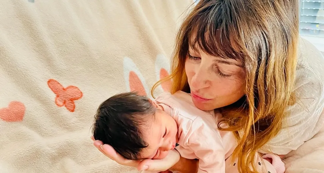 Eve Angeli et sa petite fille