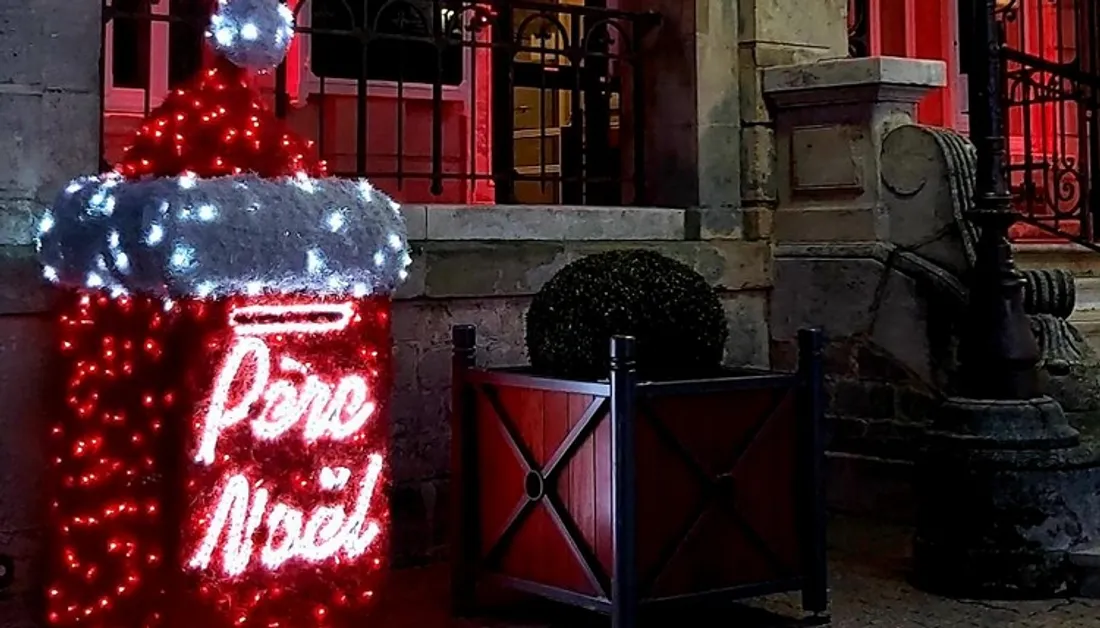 Boîte aux lettres du Père Noël