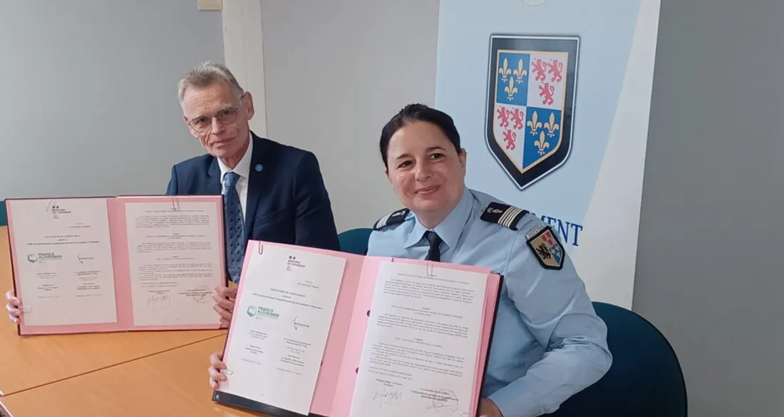 Convention entre la gendarmerie et France Alzheimer Oise