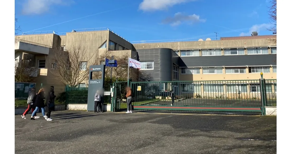 Lycée Geoffroy Saint-Hilaire