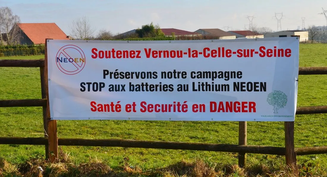 Banderole contre le stockage de batteries