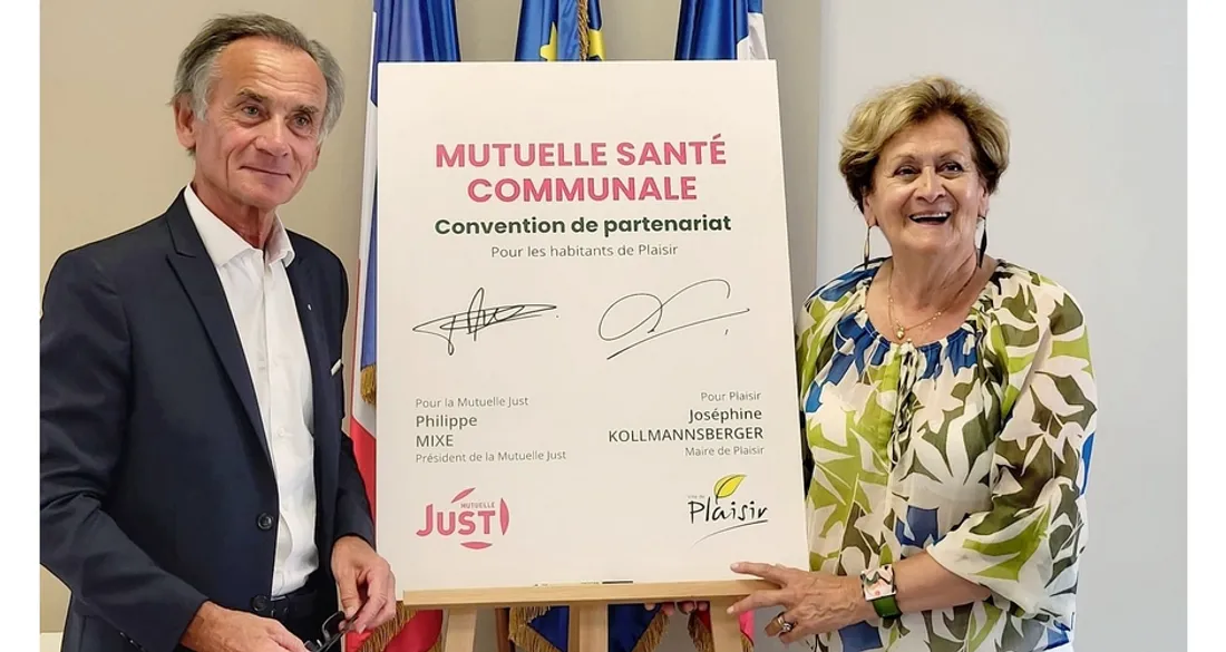Signature de la mutuelle communale à Plaisir