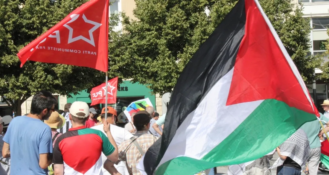 Manifestation à Chartres / Illustration