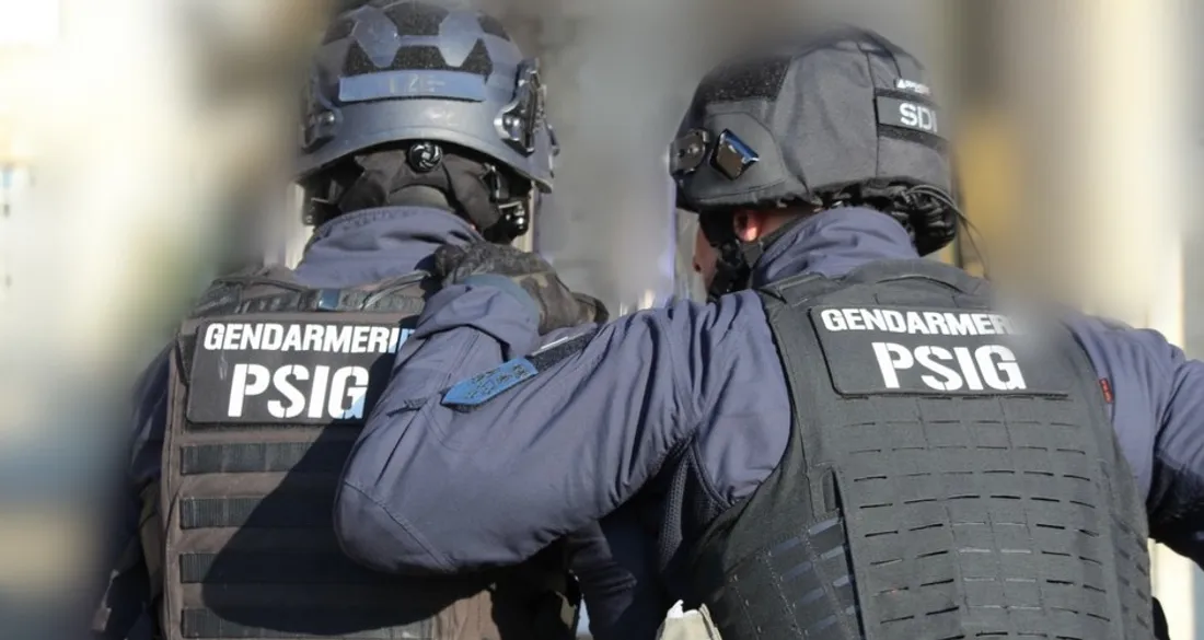 Militaires du Peloton de surveillance et d'intervention de la gendarmerie nationale
