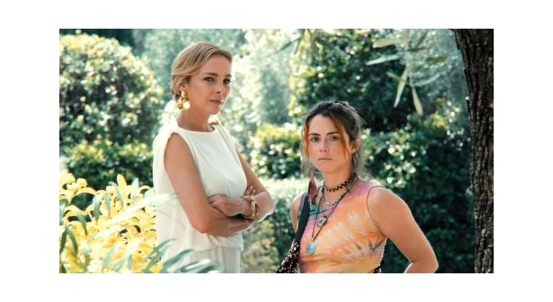 Claire Keim et Clémence Lassalas