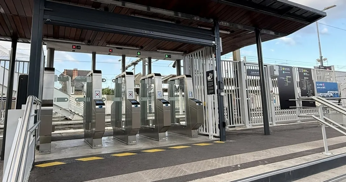 Gare d'Épône-Mézières