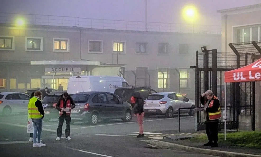 Piquet de grève au CEA Saclay