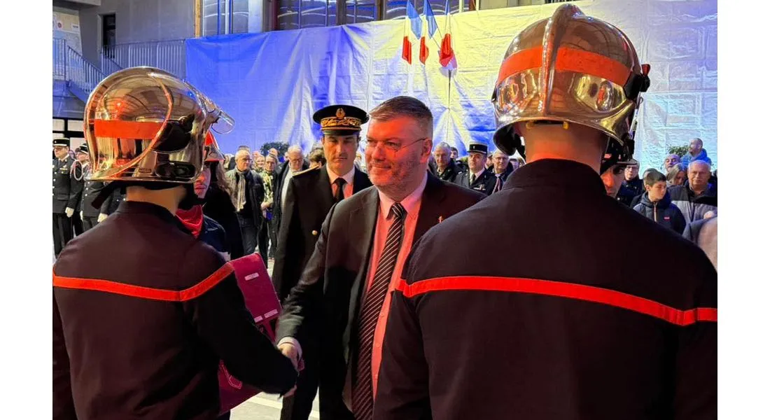 Christophe Le Dorven rencontre les pompiers de Chartres