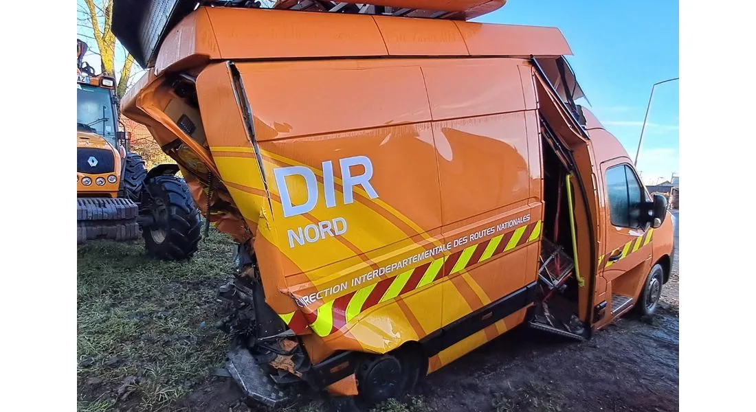 Véhicule de la DIR Nord accidenté
