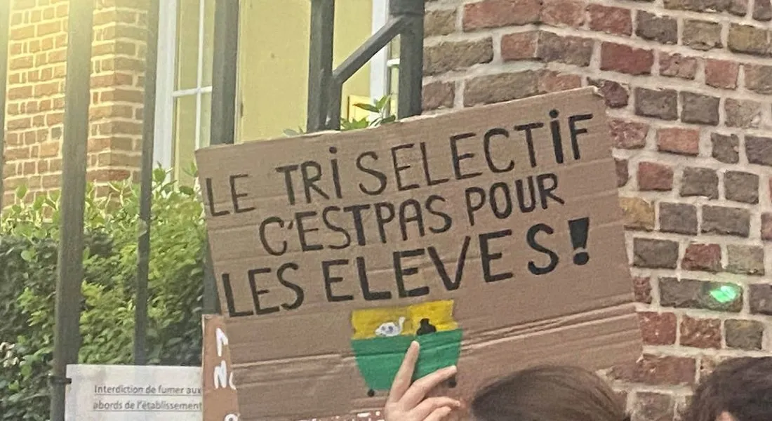 Manifestation de lycéens dans la Somme