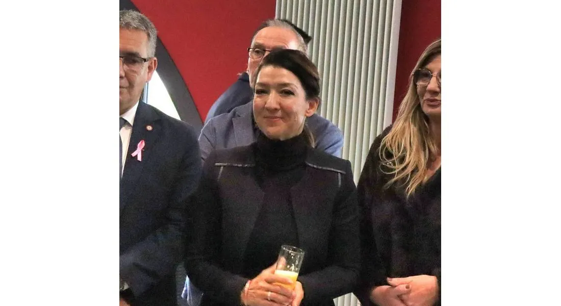  Sabrina Roubache