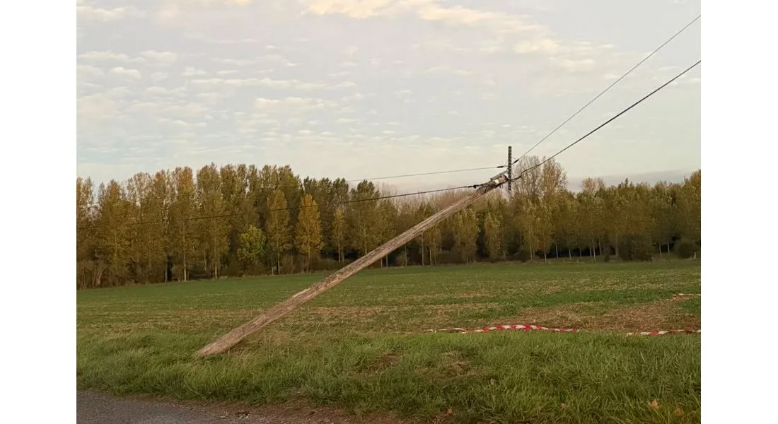 Poteau accidenté