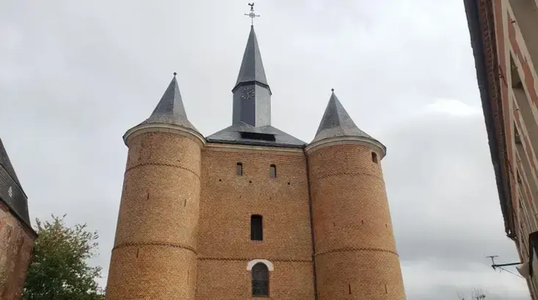  Église fortifiée Notre-Dame de l’Assomption de Plomion