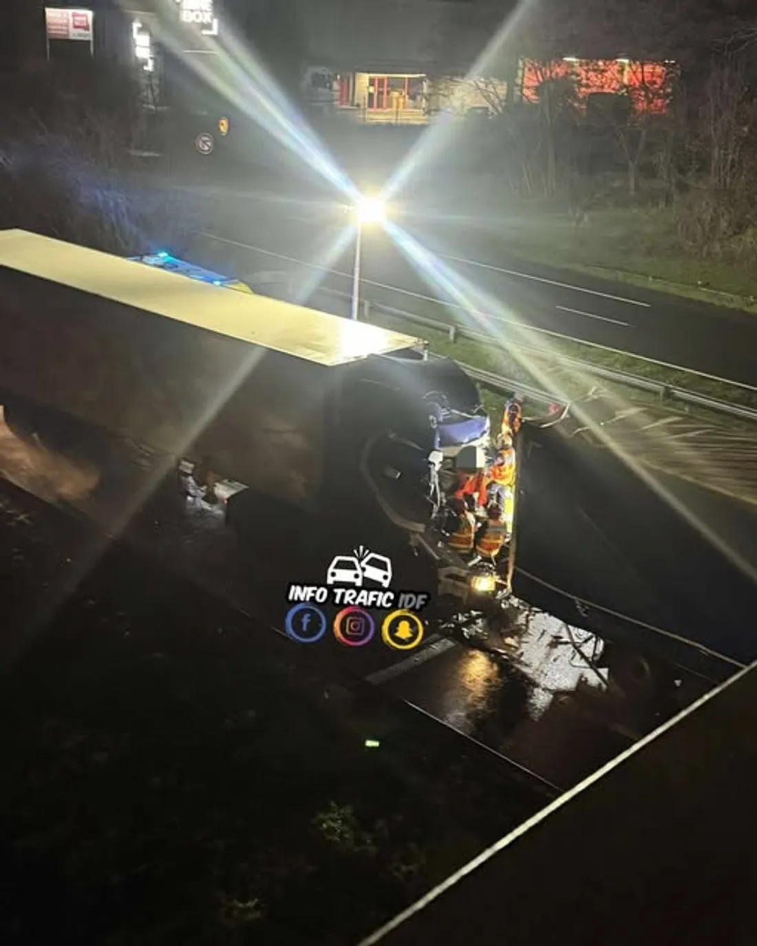 Un chauffeur de poids-lourd entre la vie et la mort après un accident sur la N104