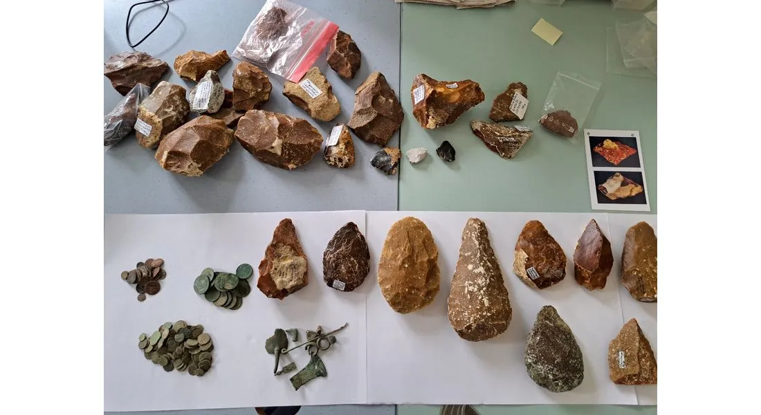 Objets archéologiques confisqués